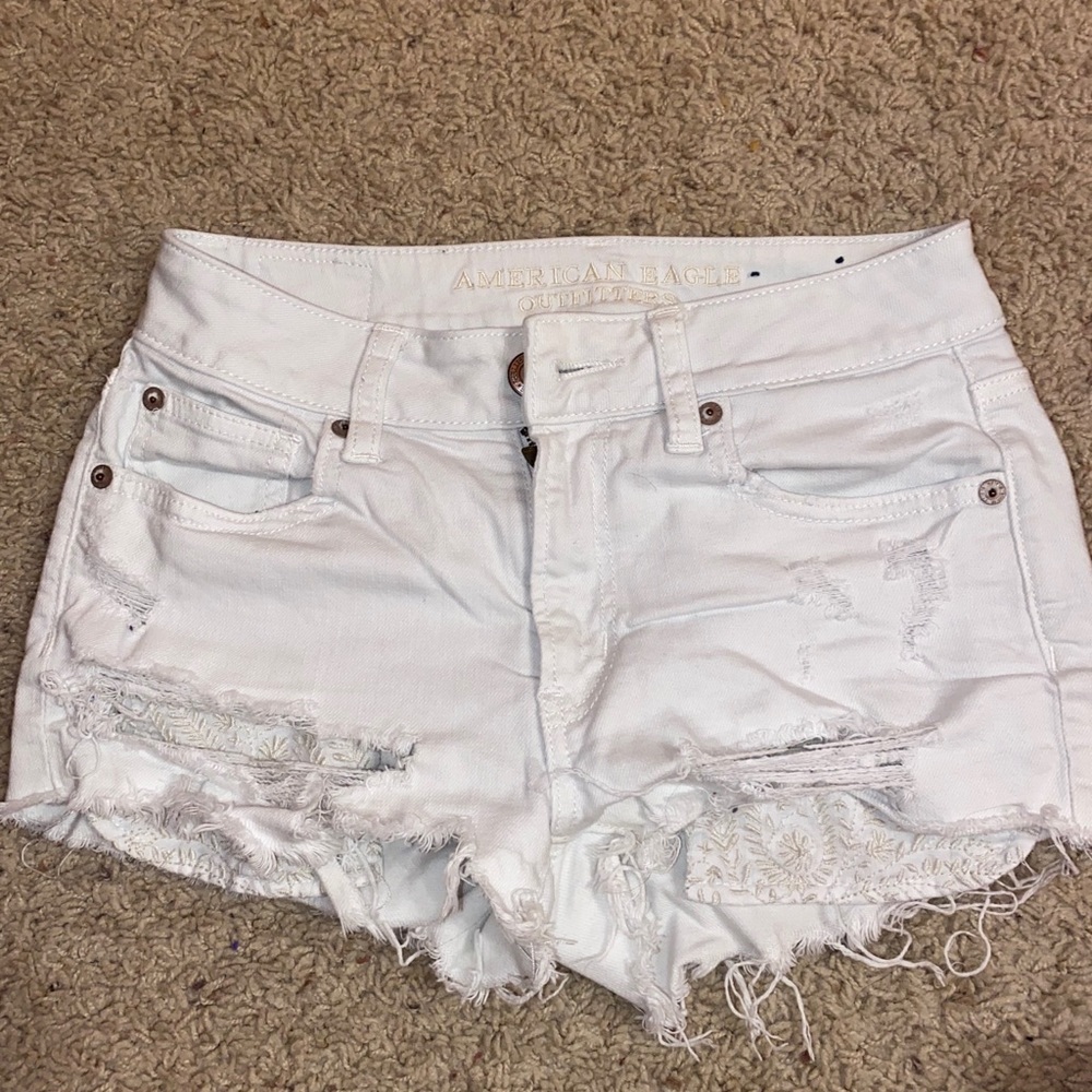 White American eagle shorts